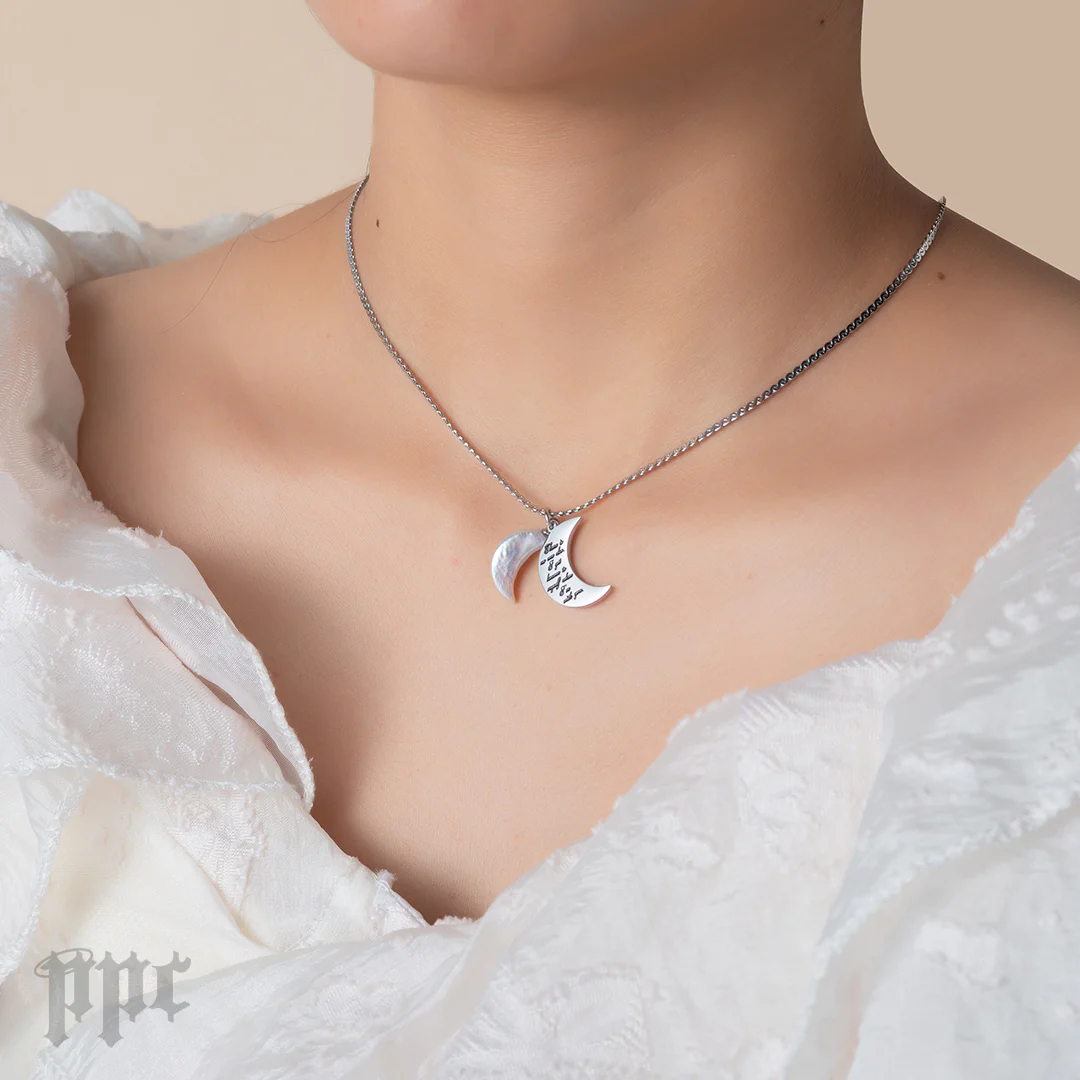 Astronaut Necklace - Image 2