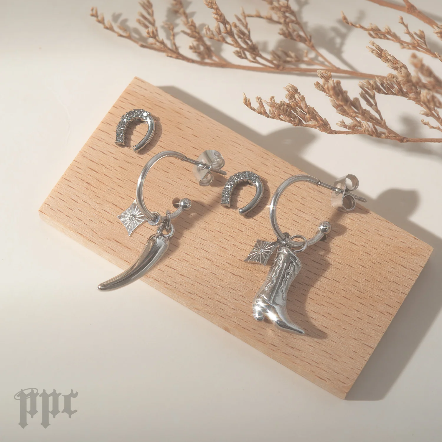 ATZ Bouncy Earring Set - Image 4