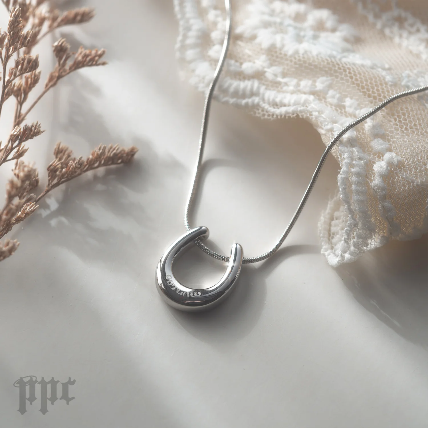 ATZ Outlaw Dainty Necklace