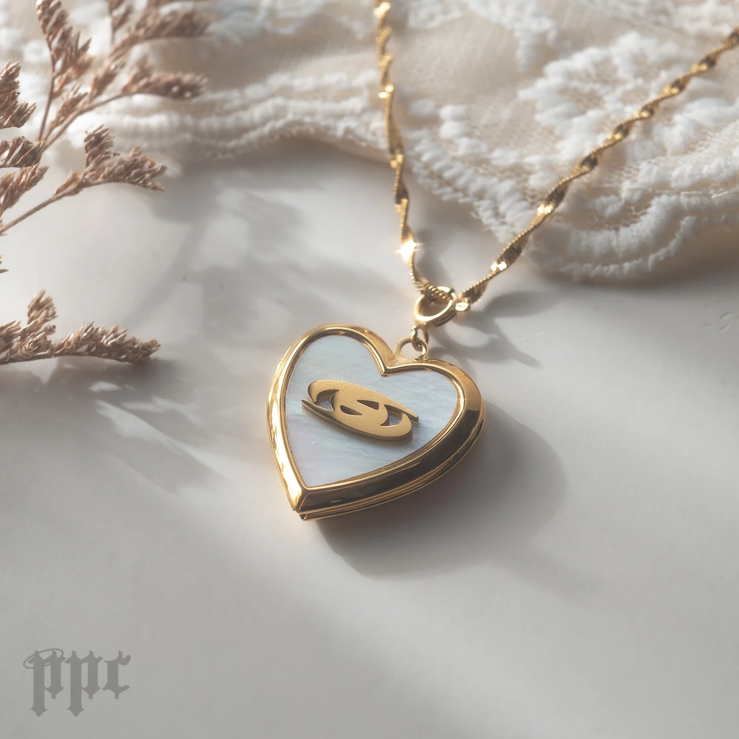 ATZ Sweetheart Locket