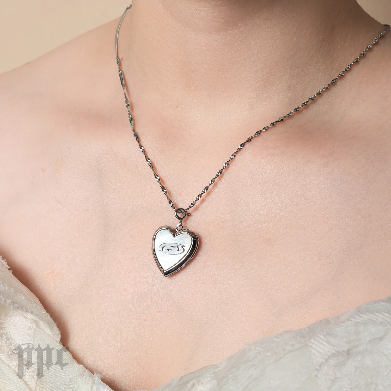 ATZ Sweetheart Locket - Image 4