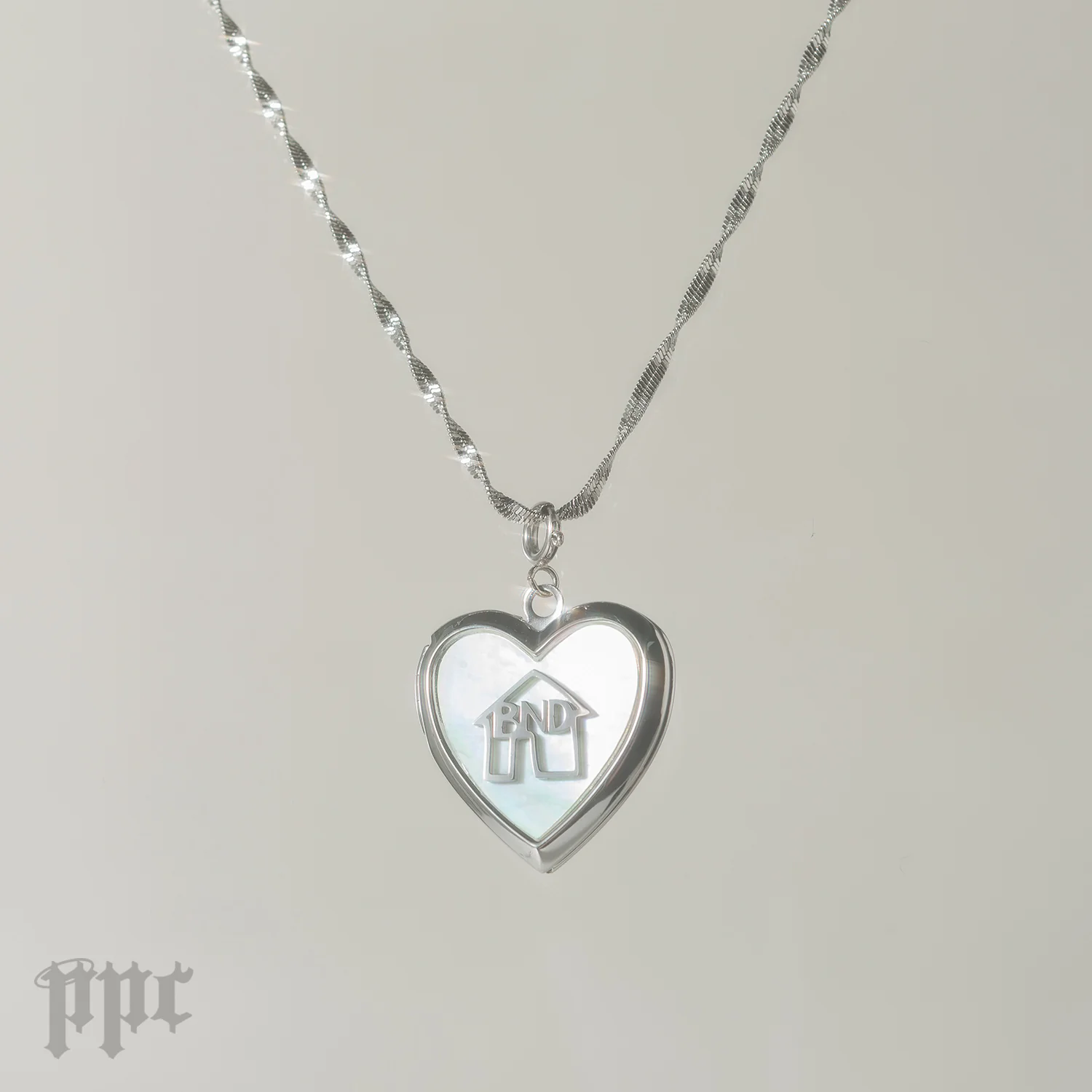 BND Sweetheart Locket - Image 3