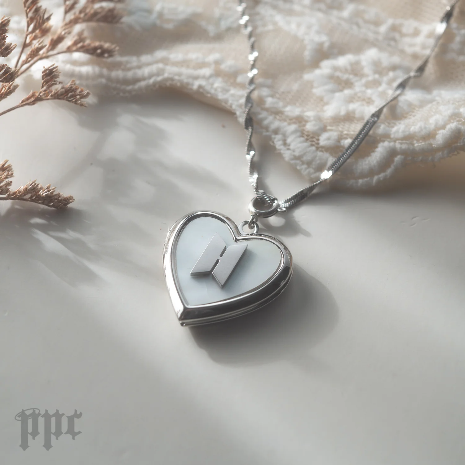 BTS Sweetheart Locket [PRE-ORDER]