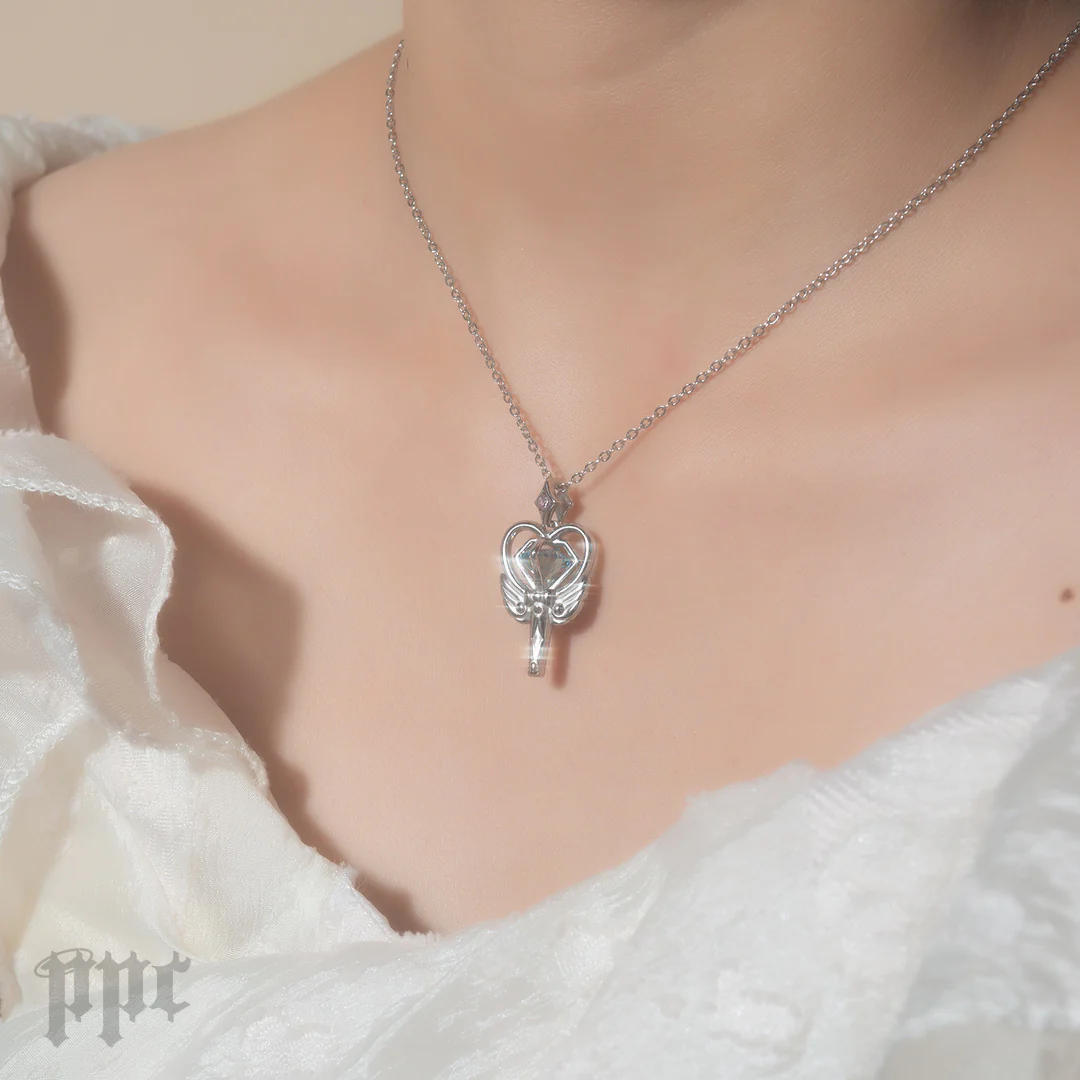 Carat Bong Necklace - Image 4