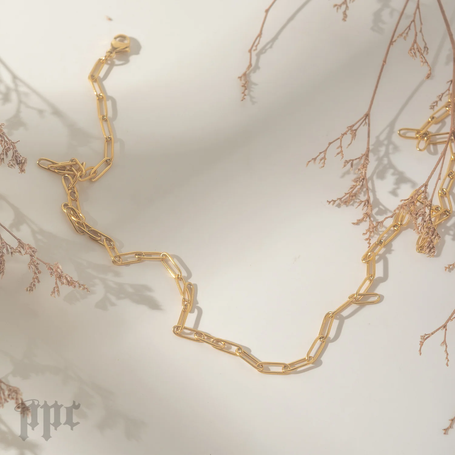 Classic Paperclip Chain - Image 3