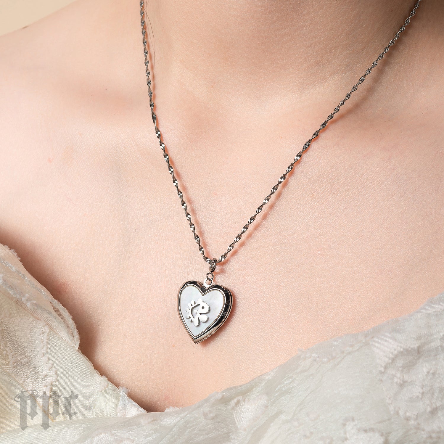 CORTIS Sweetheart Locket - Image 3