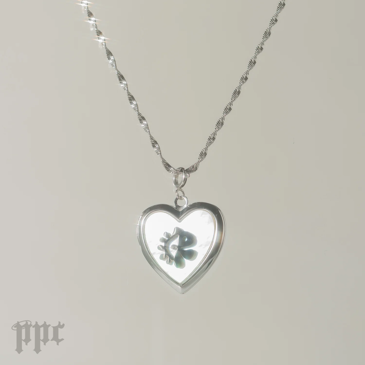 CORTIS Sweetheart Locket - Image 5