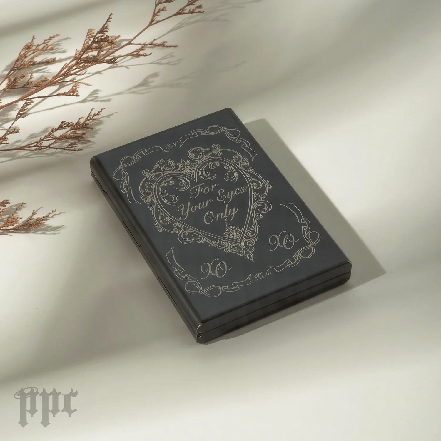 EN- Metal Cardholder - Image 4