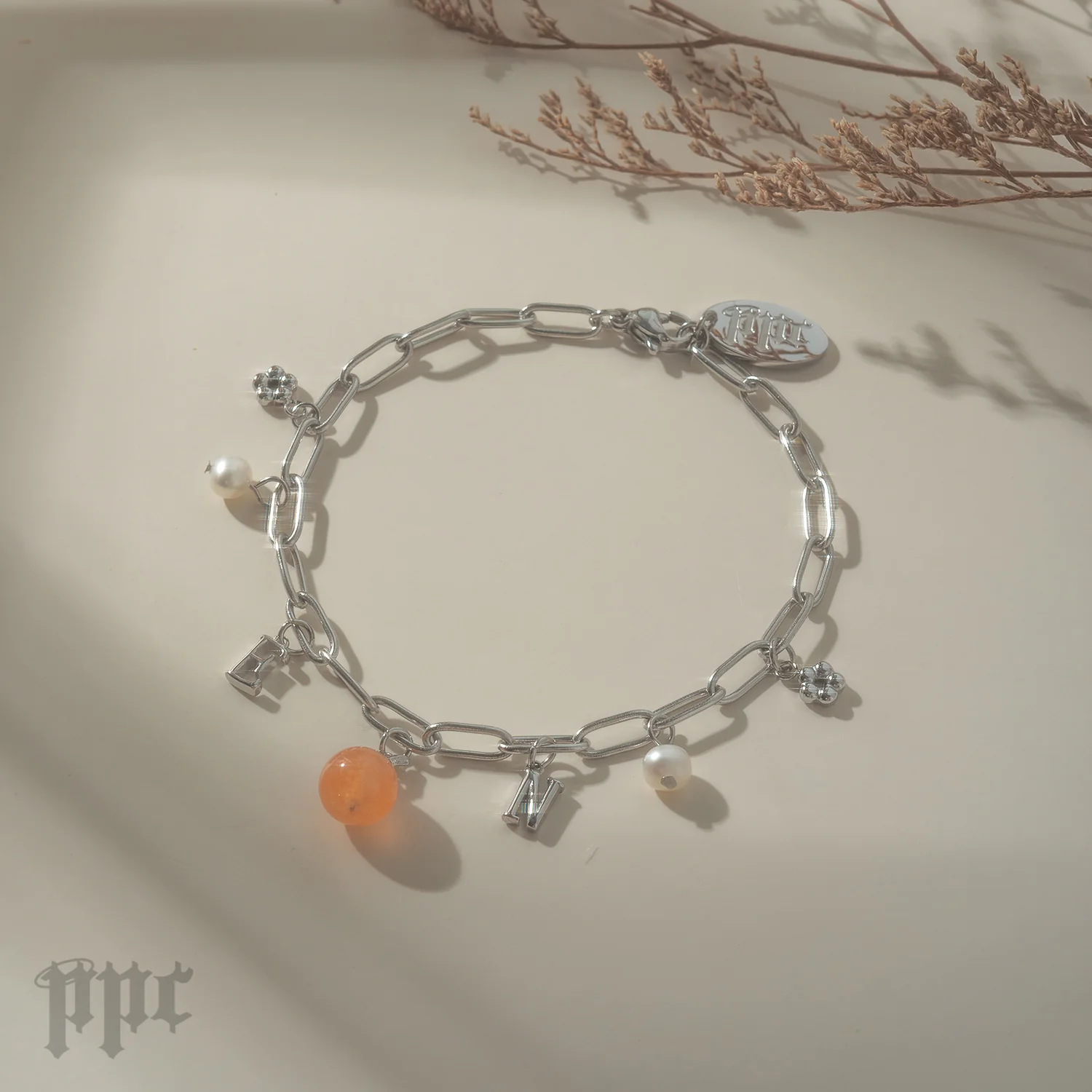 EN- Orange Flower Bracelet - Image 3