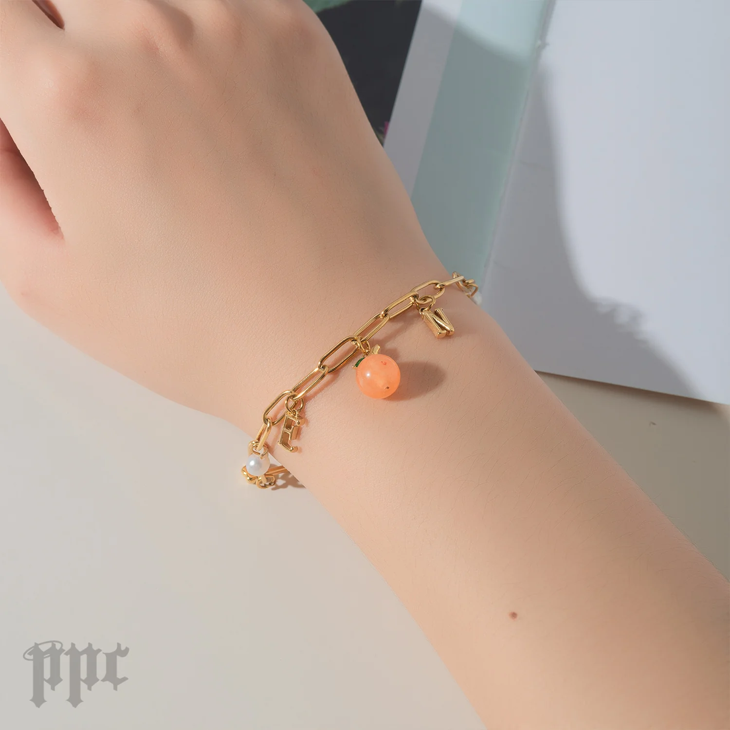 EN- Orange Flower Bracelet - Image 6