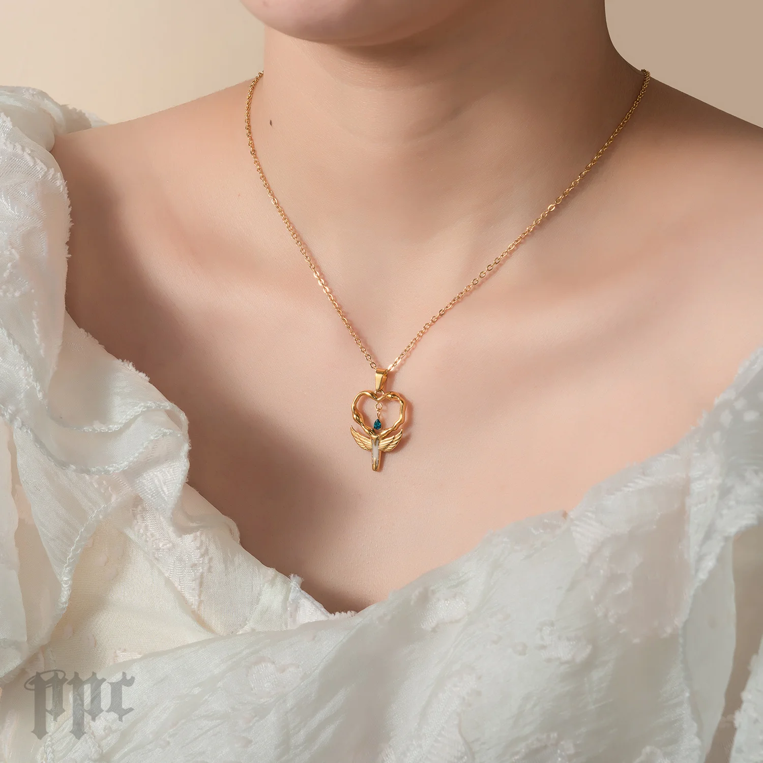Fim Bong Necklace - Image 2