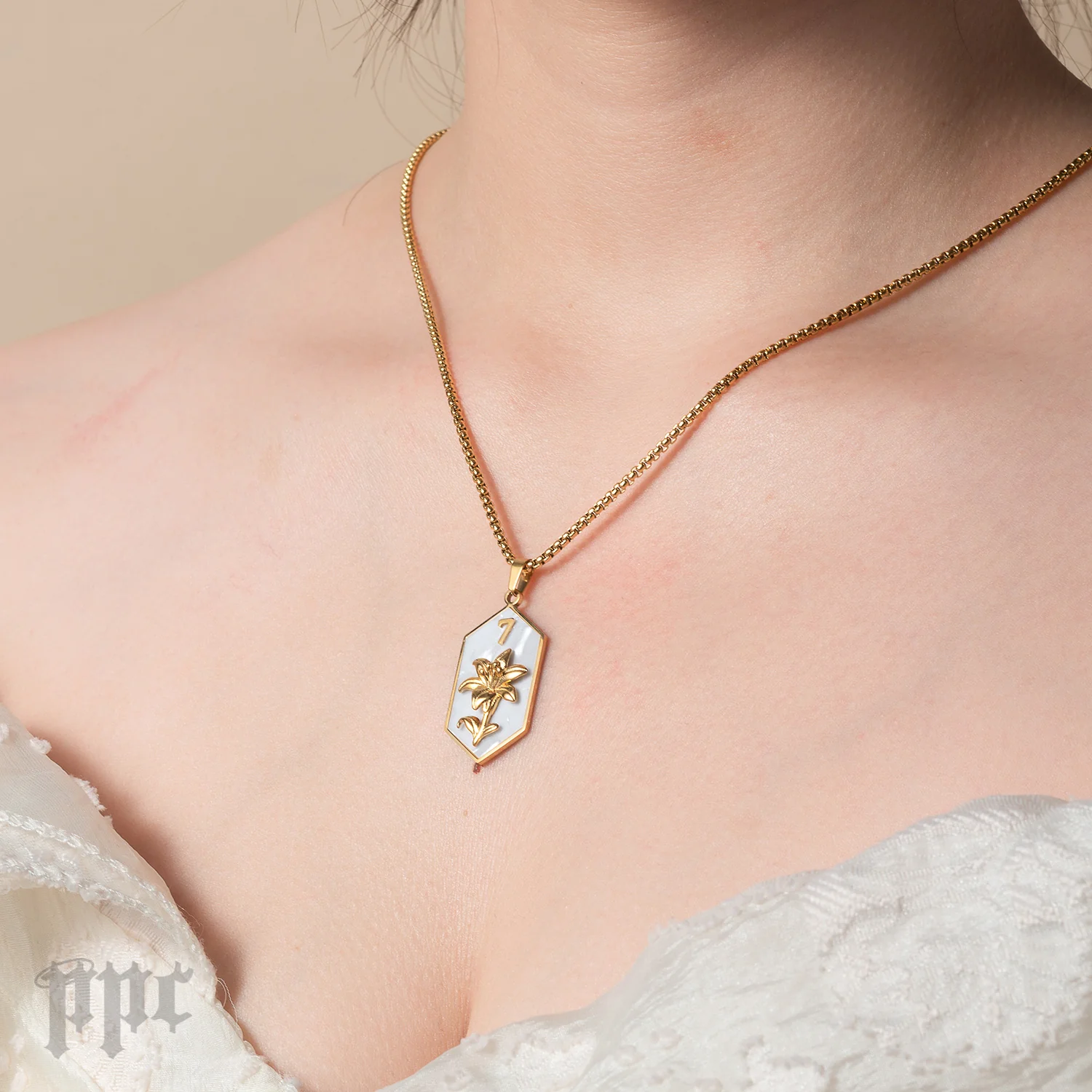 Golden Seven Necklace - Image 5