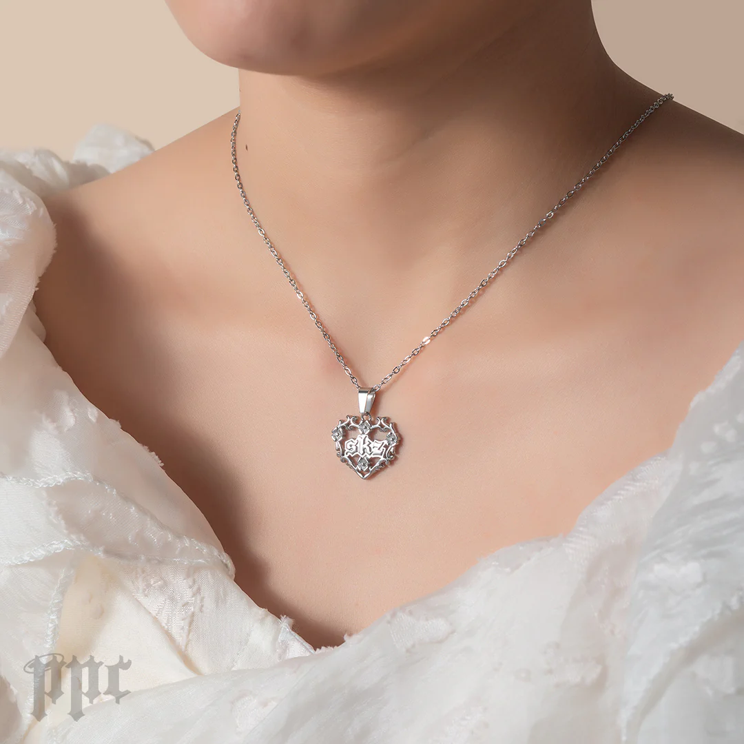 SKZ Royal Hearts Necklace - Image 4