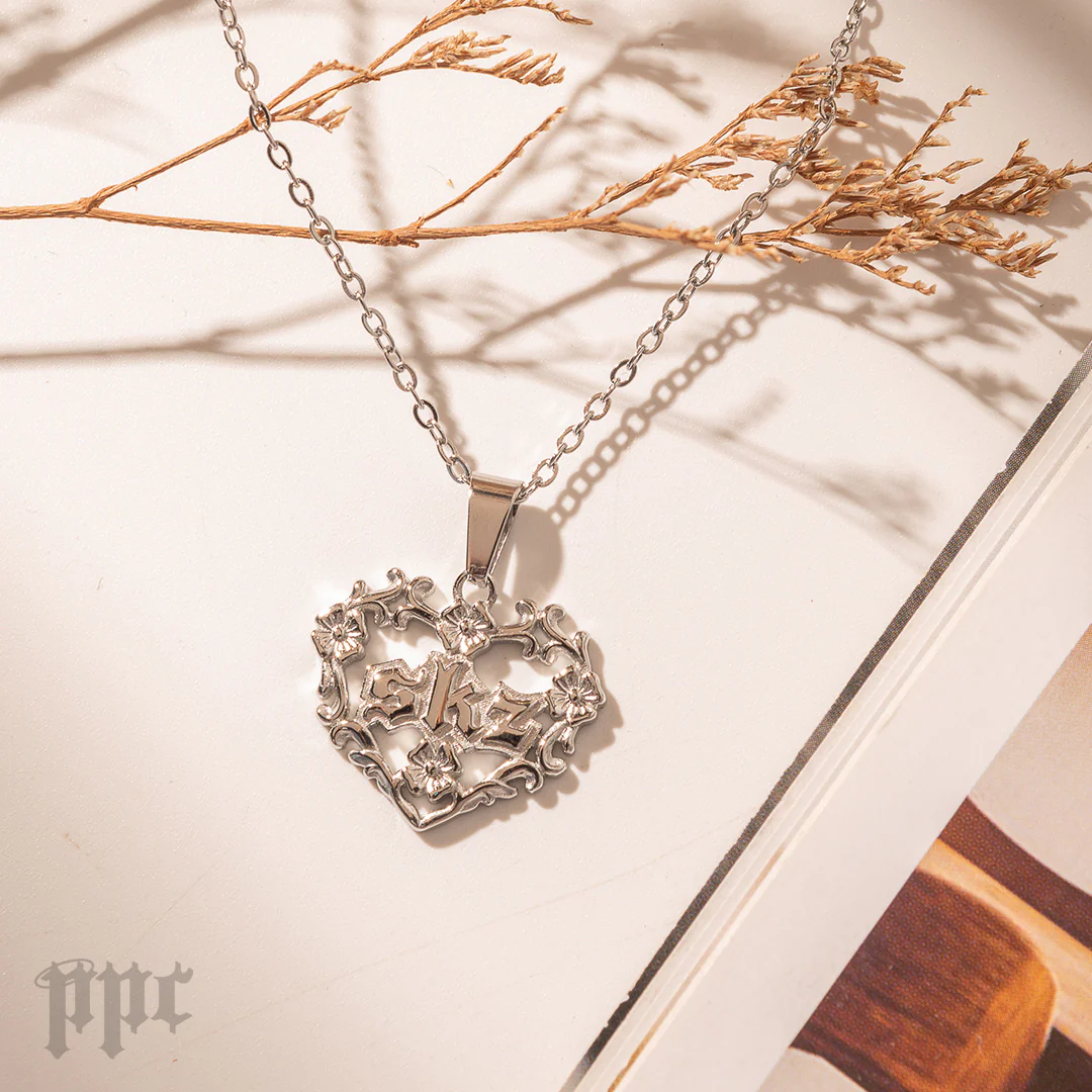 SKZ Royal Hearts Necklace - Image 6