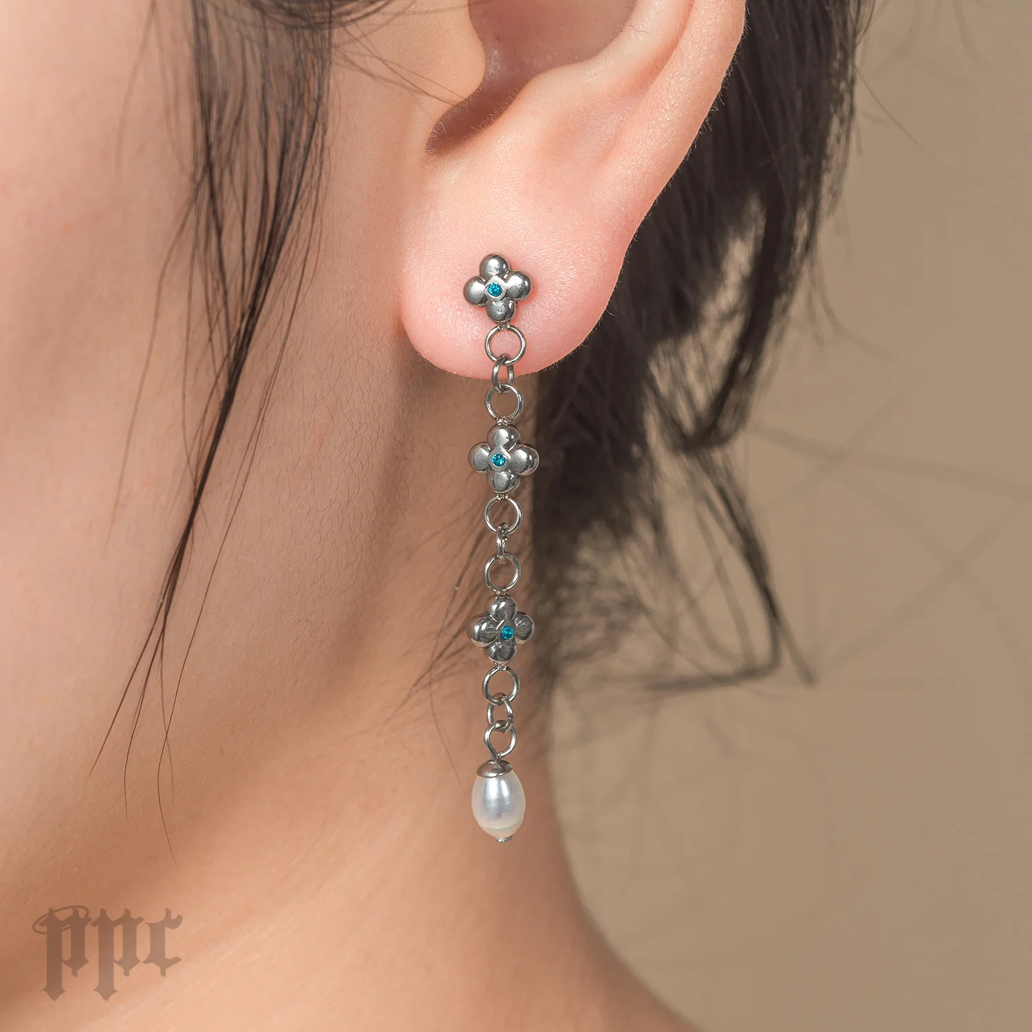 SVT April Shower Stud Earrings - Image 3