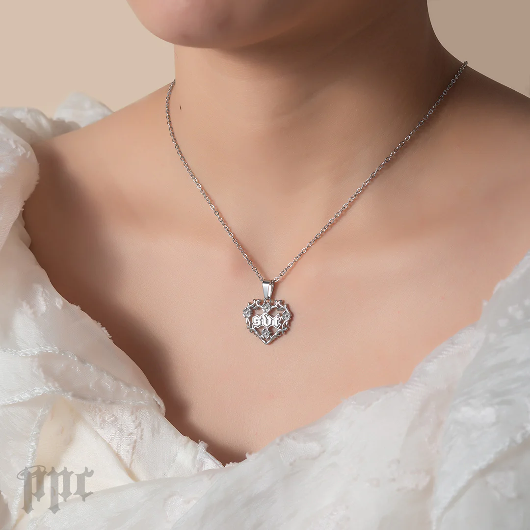 SVT Royal Hearts Necklace - Image 4