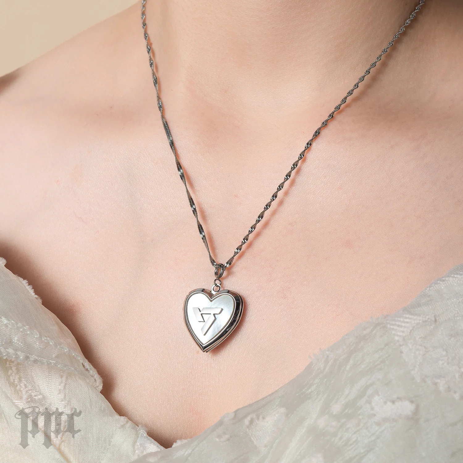 SVT Sweetheart Locket - Image 6