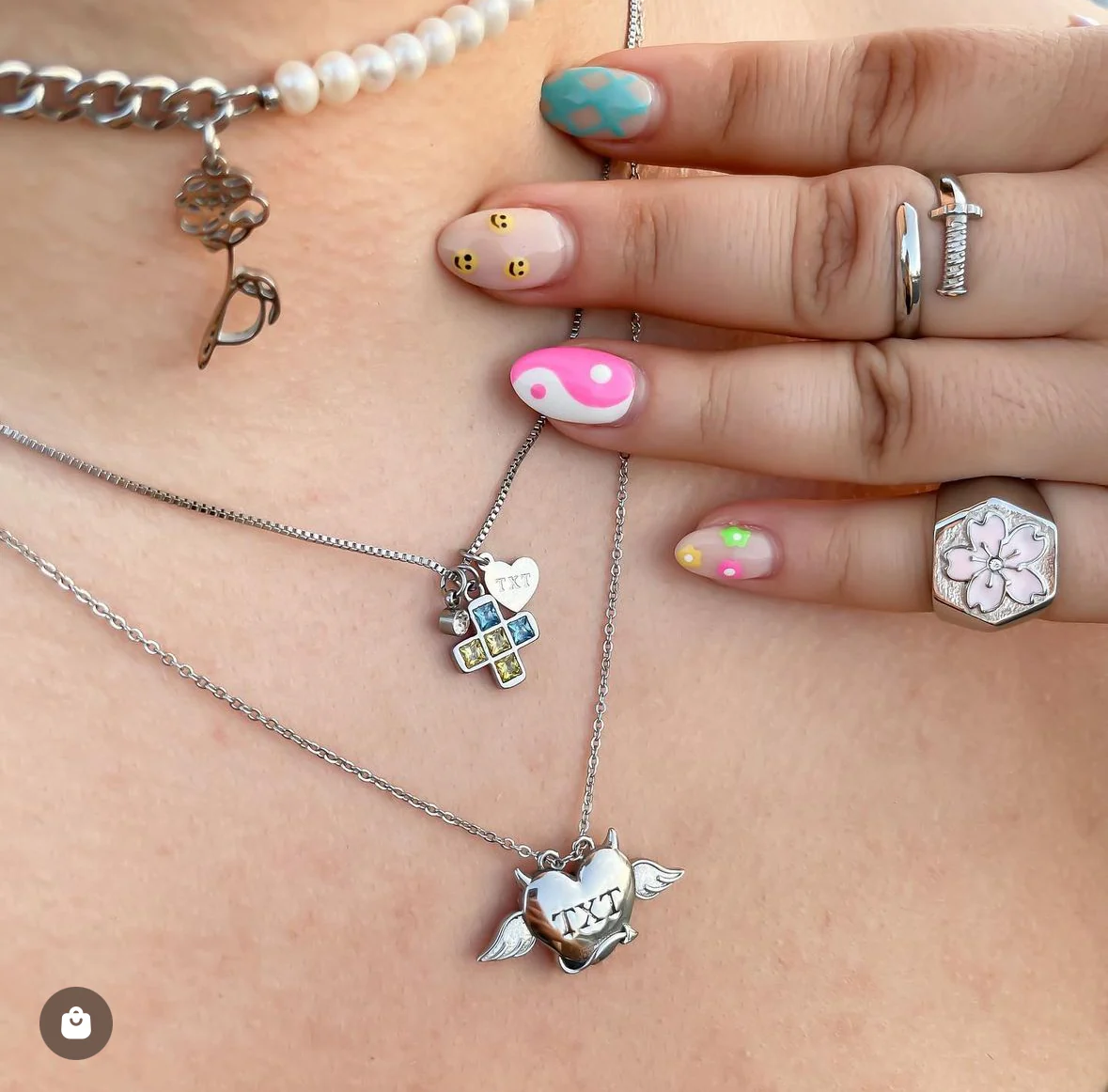TXT Angel-Devil Necklace - Image 4