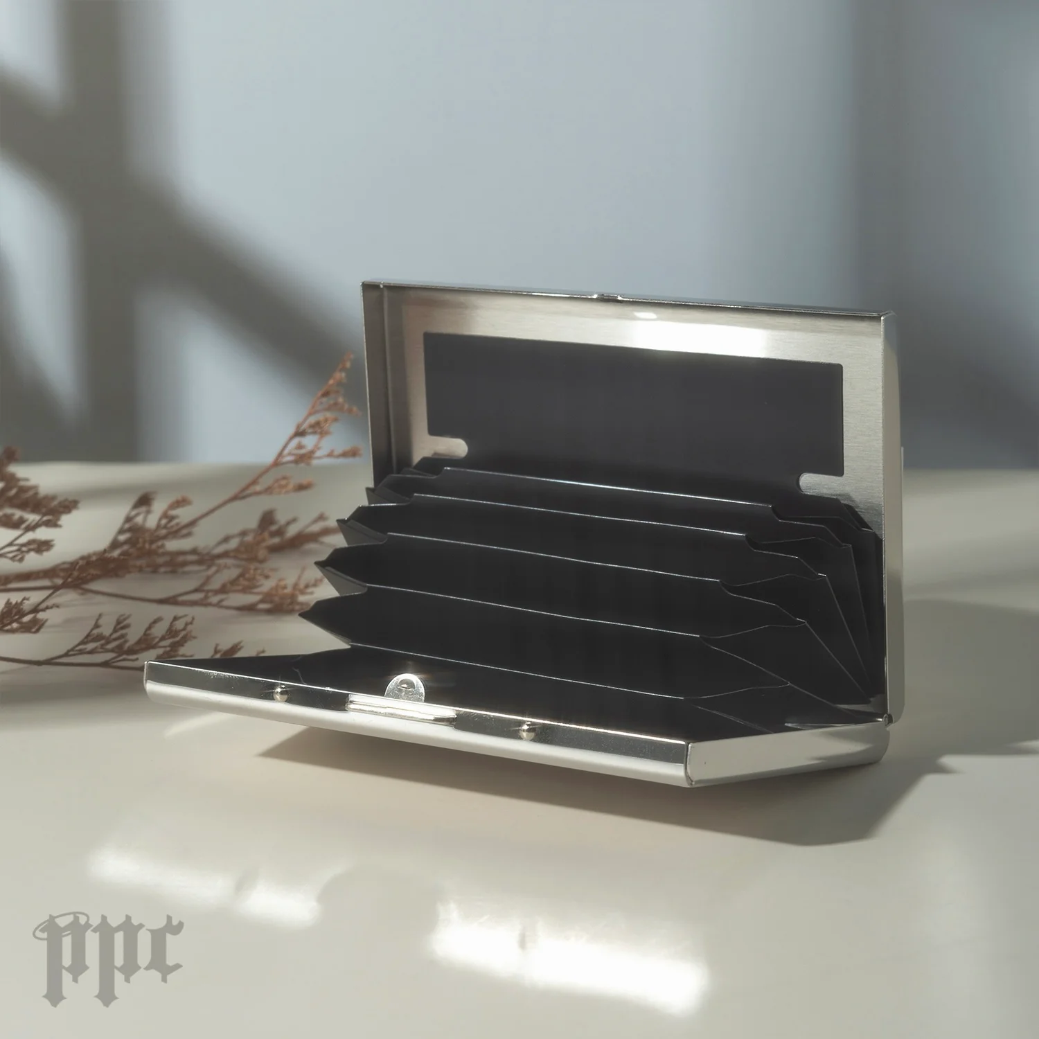 SVT Metal Cardholder - Image 4