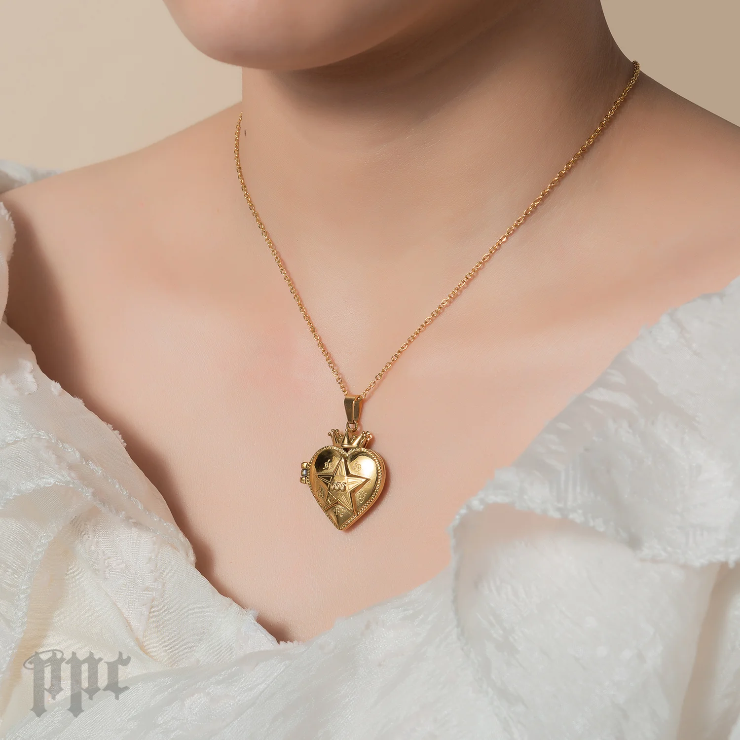 TXT Nap of a Star Locket Necklace - Image 3