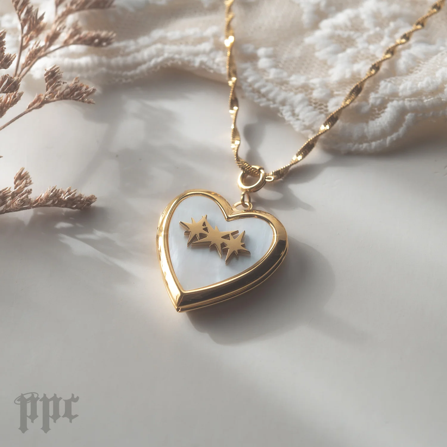 TXT Sweetheart Locket