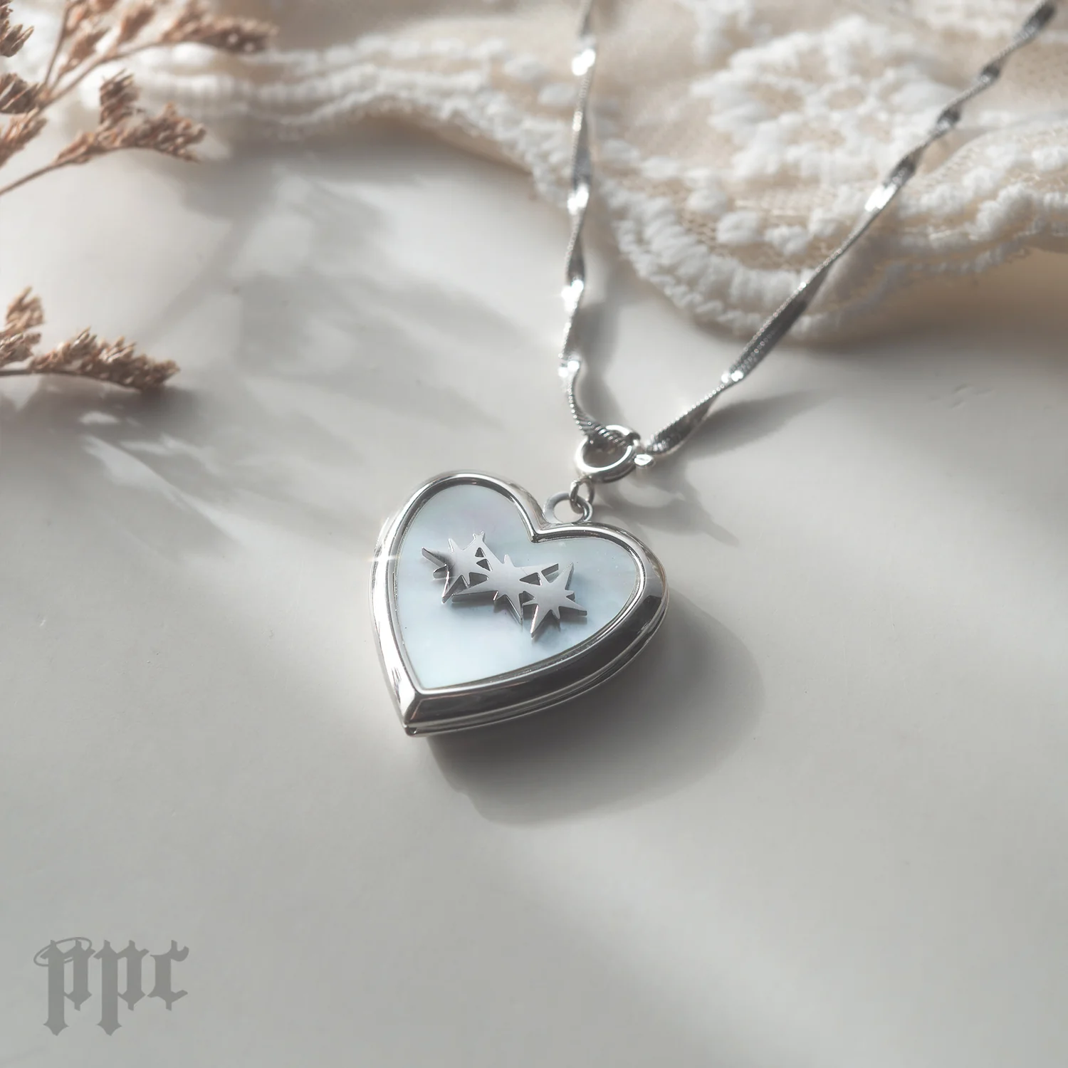 TXT Sweetheart Locket - Image 2