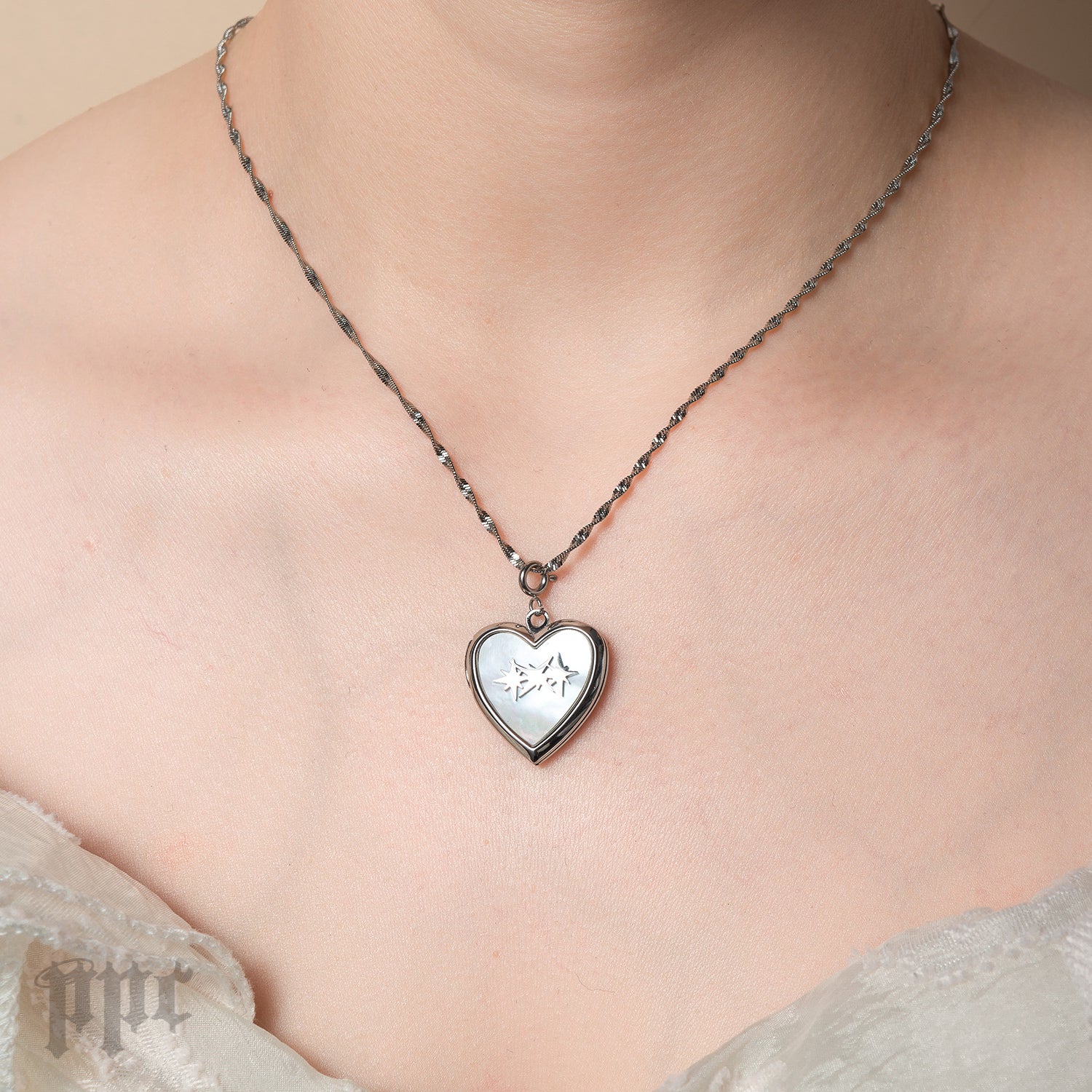 TXT Sweetheart Locket - Image 4