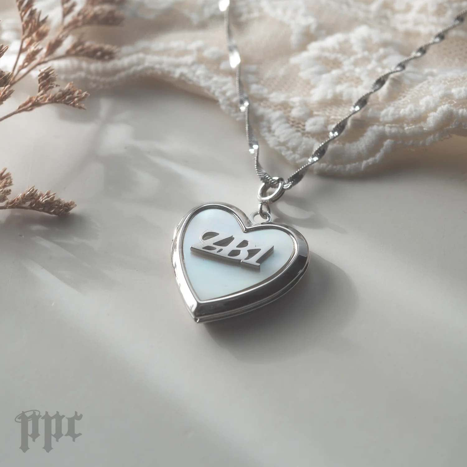 ZB1 Sweetheart Locket