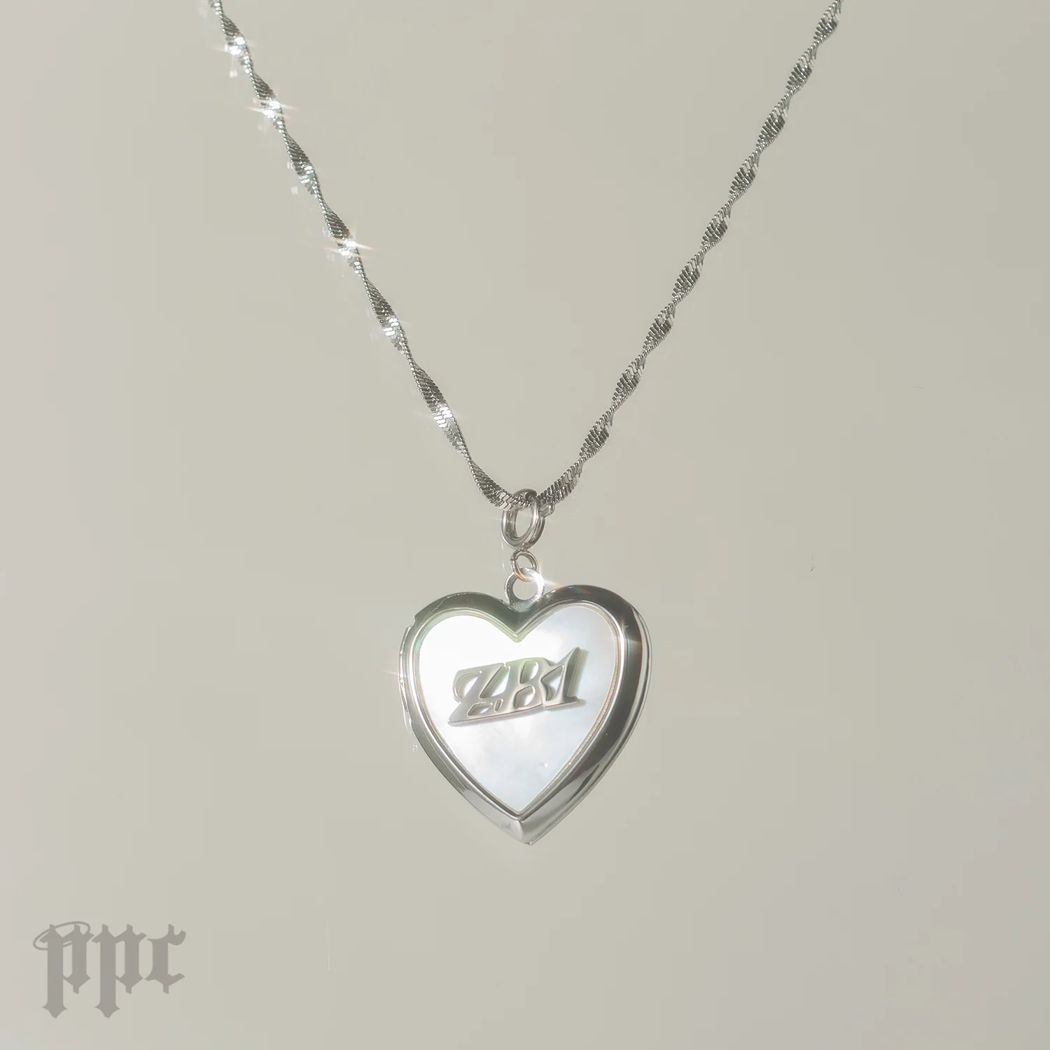 ZB1 Sweetheart Locket - Image 3